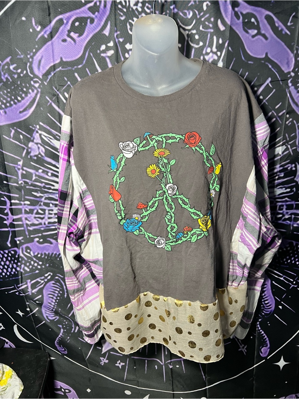 Up cycled one of a kind, BoHo Women's Gray Floral Peace Sign Long-Sleeve Top